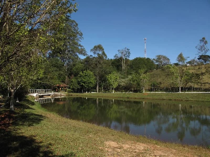 Recanto da Cascata (Lago da Bruxa)